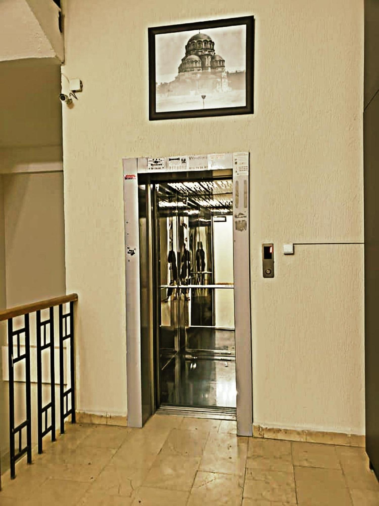 Cozy Apartment In The City Center Mtatsminda Tbilisi Exterior photo
