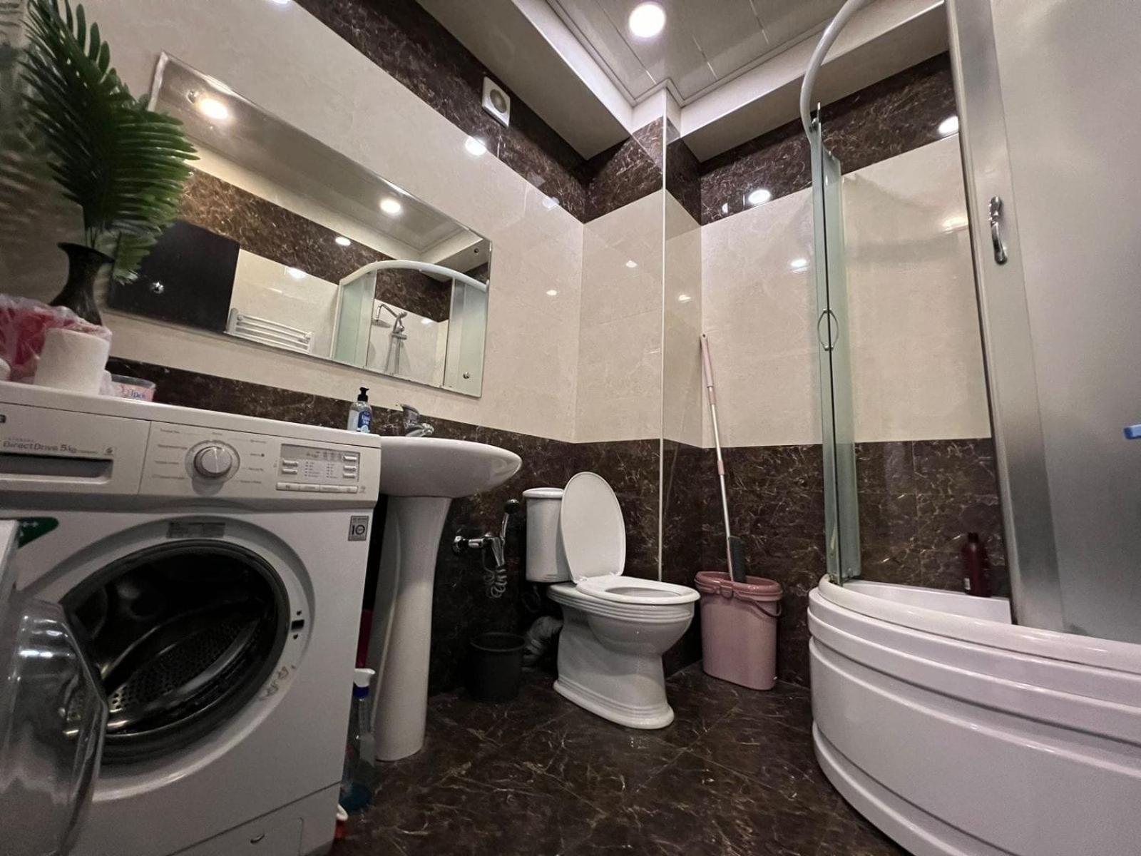 Cozy Apartment In The City Center Mtatsminda Tbilisi Exterior photo