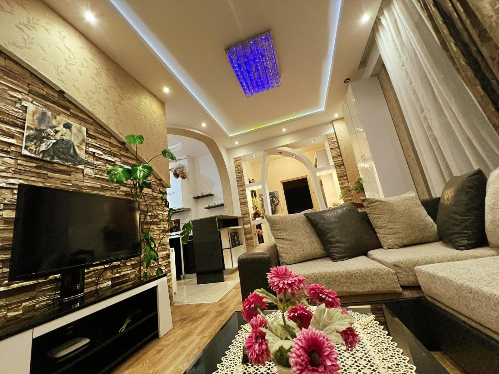 Cozy Apartment In The City Center Mtatsminda Tbilisi Exterior photo