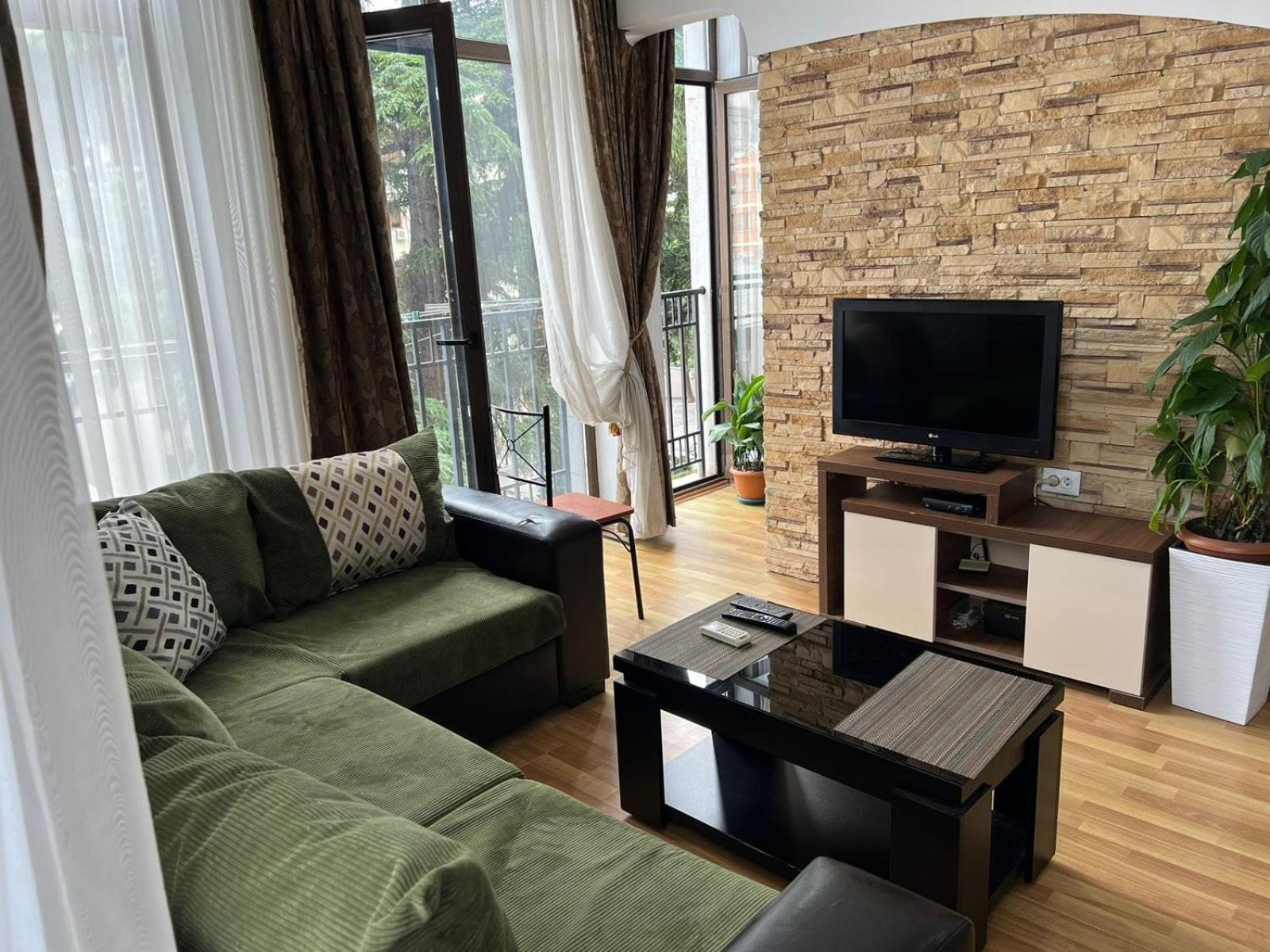 Cozy Apartment In The City Center Mtatsminda Tbilisi Exterior photo